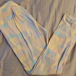 Lula roe one size gently used leggings light pink